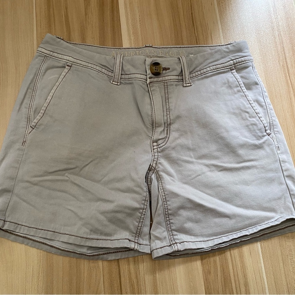American Eagle Outfitters Stretch Midi Shorts Pocket Size 0 Grey